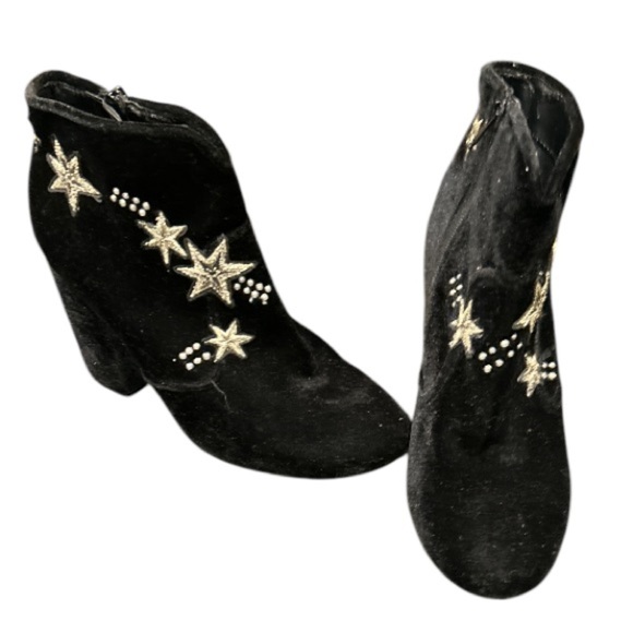 Mix No 6 Black Velvet Ankle Boots with gold Star Embellishments & studs, Size 8 - Picture 1 of 8